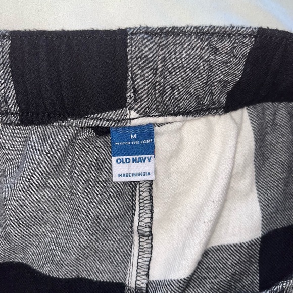 Old Navy Flannel Pajama Bottoms - Picture 6 of 6